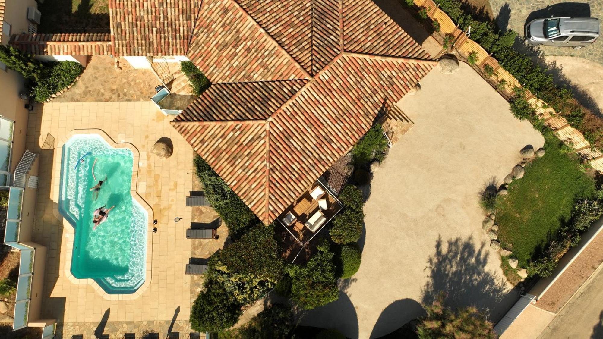 Villas Cala Corsa - 3 Et 4 Chambres - Cala Rossa Porto-Vecchio - Villas Entierement Climatisees Avec Piscine Chauffee Partagee Et Piscines Privees - Internet Gratuit מראה חיצוני תמונה